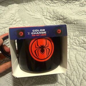 Marvel Black and Red Spider Logo Color Change Mug 16oz